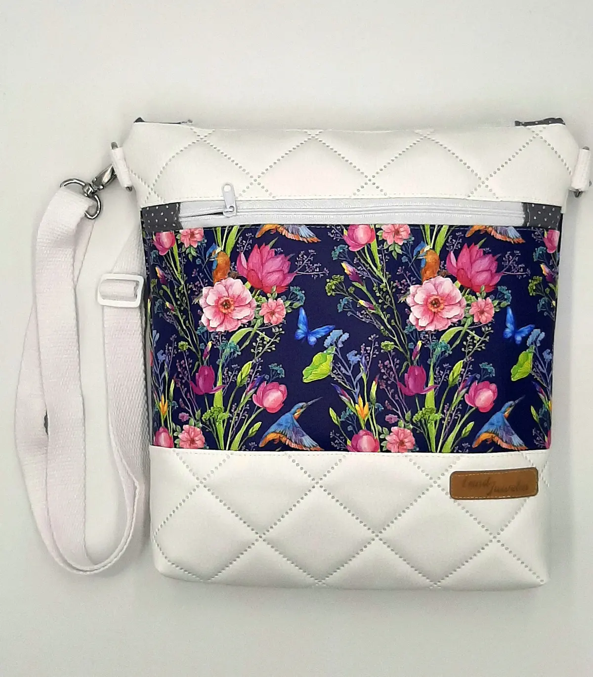 Schultertasche Blumen Lila Bunt Weiß Gesteppt 1