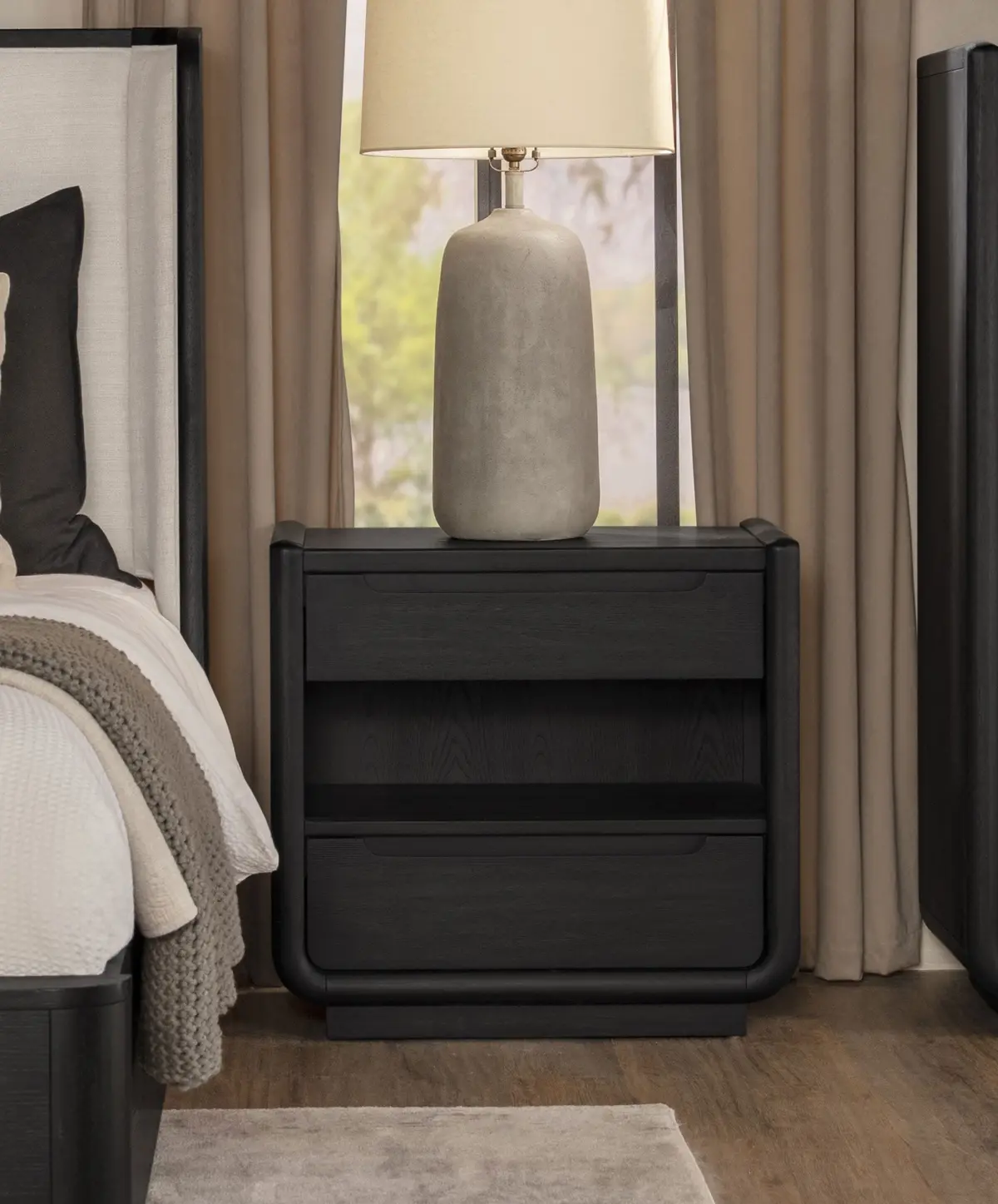 Leandro Nightstand 2