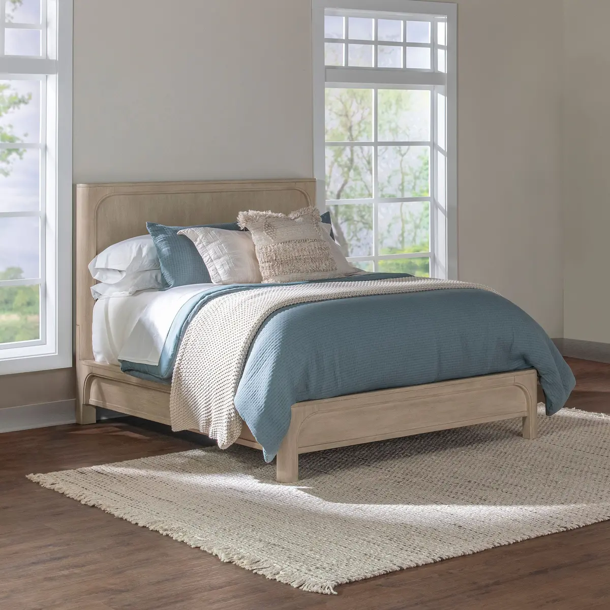 Solano Panel Platform Bed 2