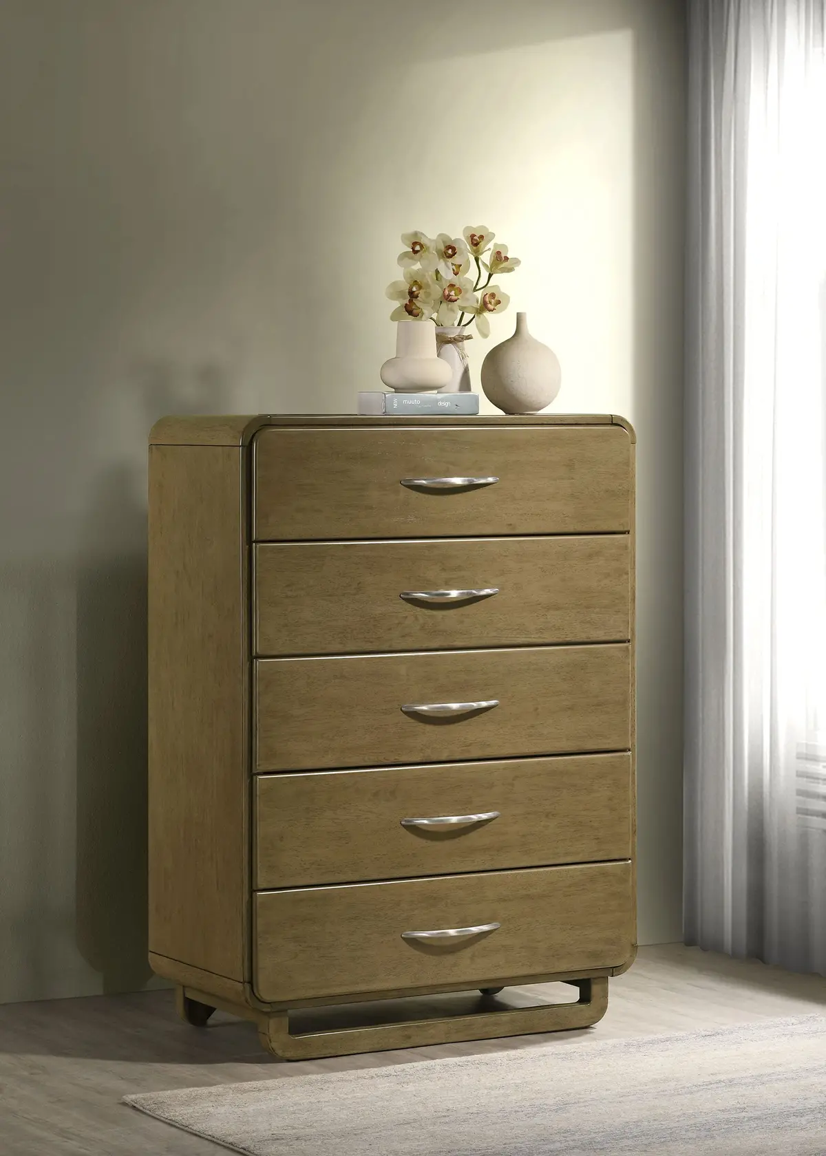 Amsbury Chest Of Drawers 2