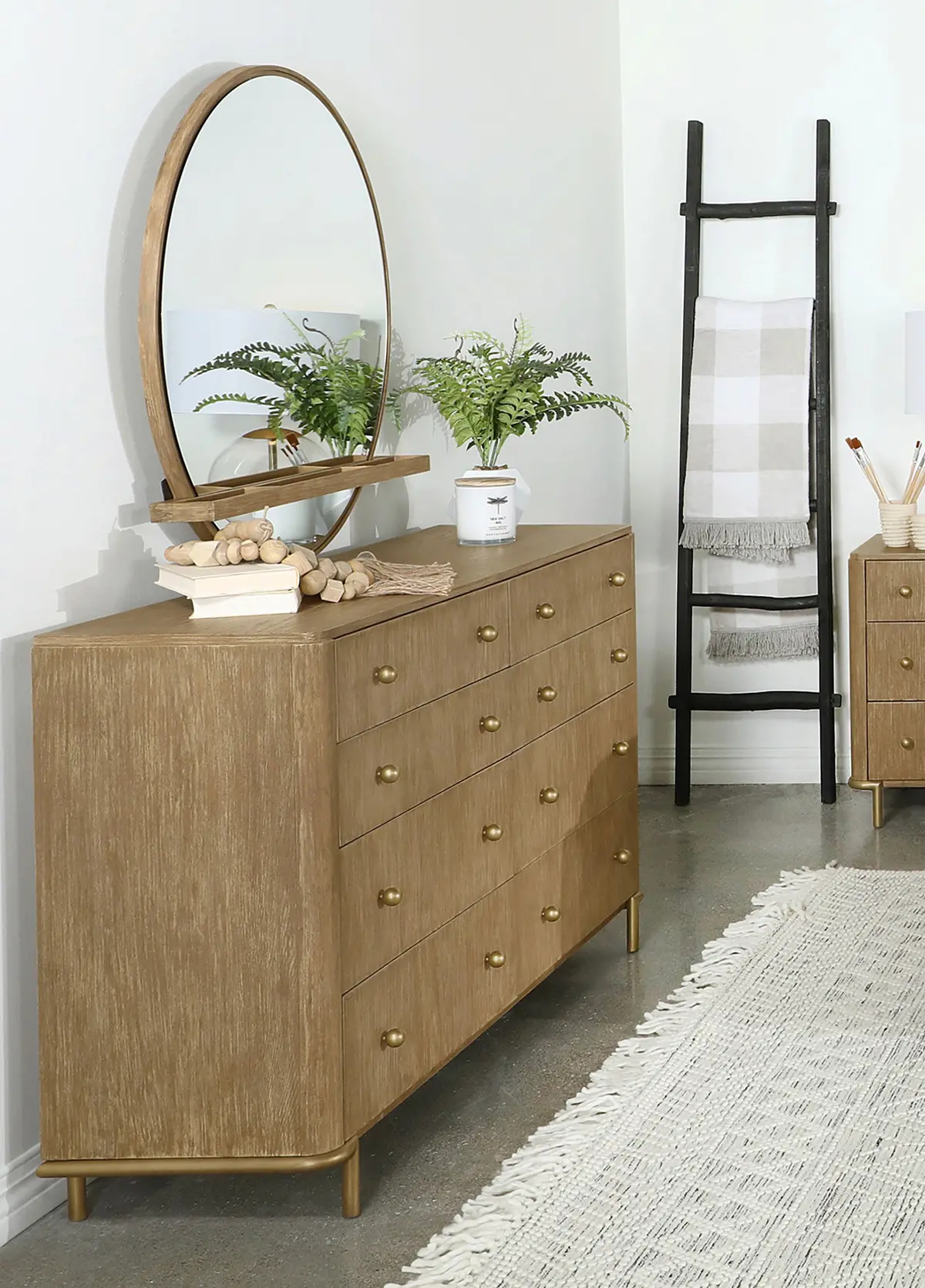Arini Dresser With Mirror 2