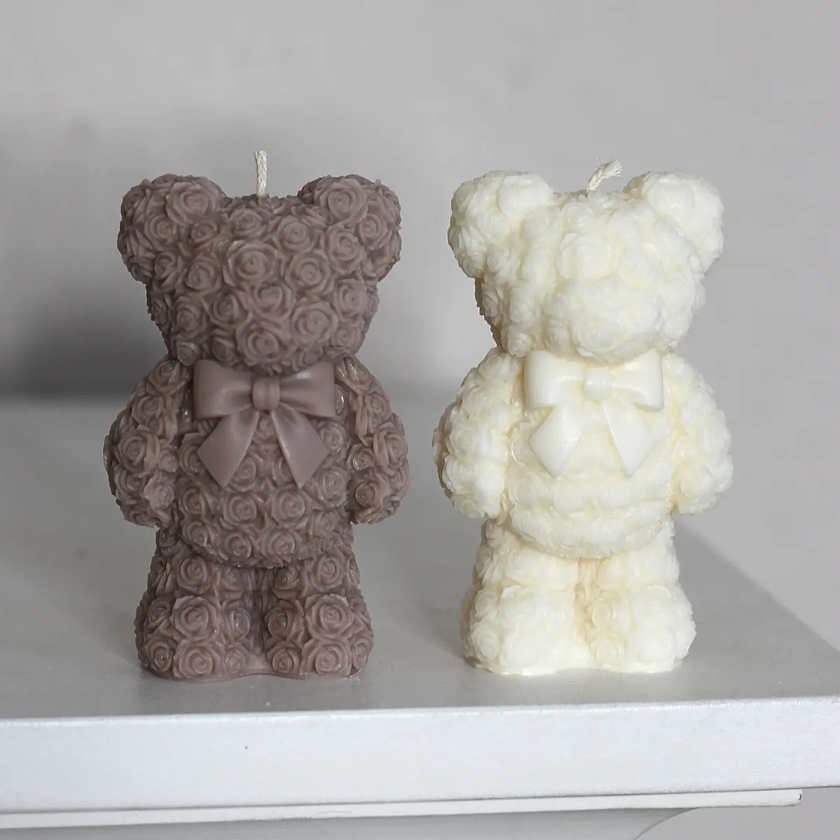 Kerze ; Teddy; Stehender Teddy Mit Schleife 1