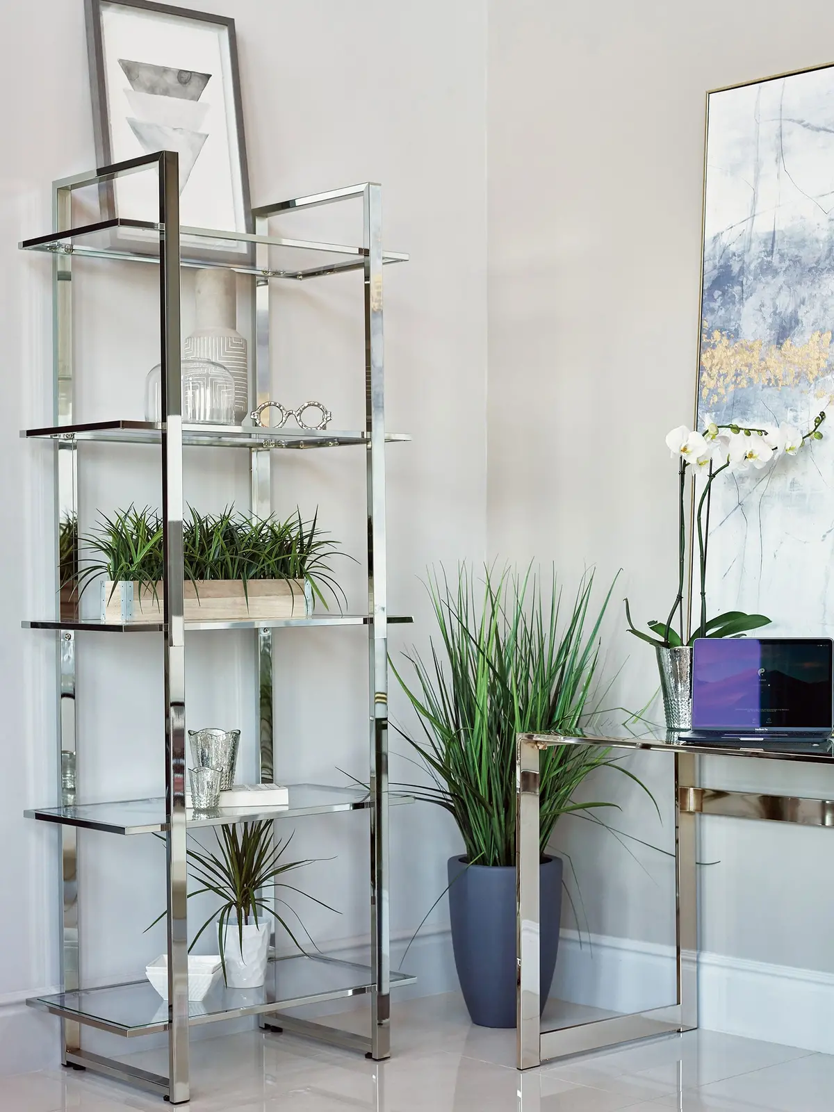 Hartford Bookshelf 2