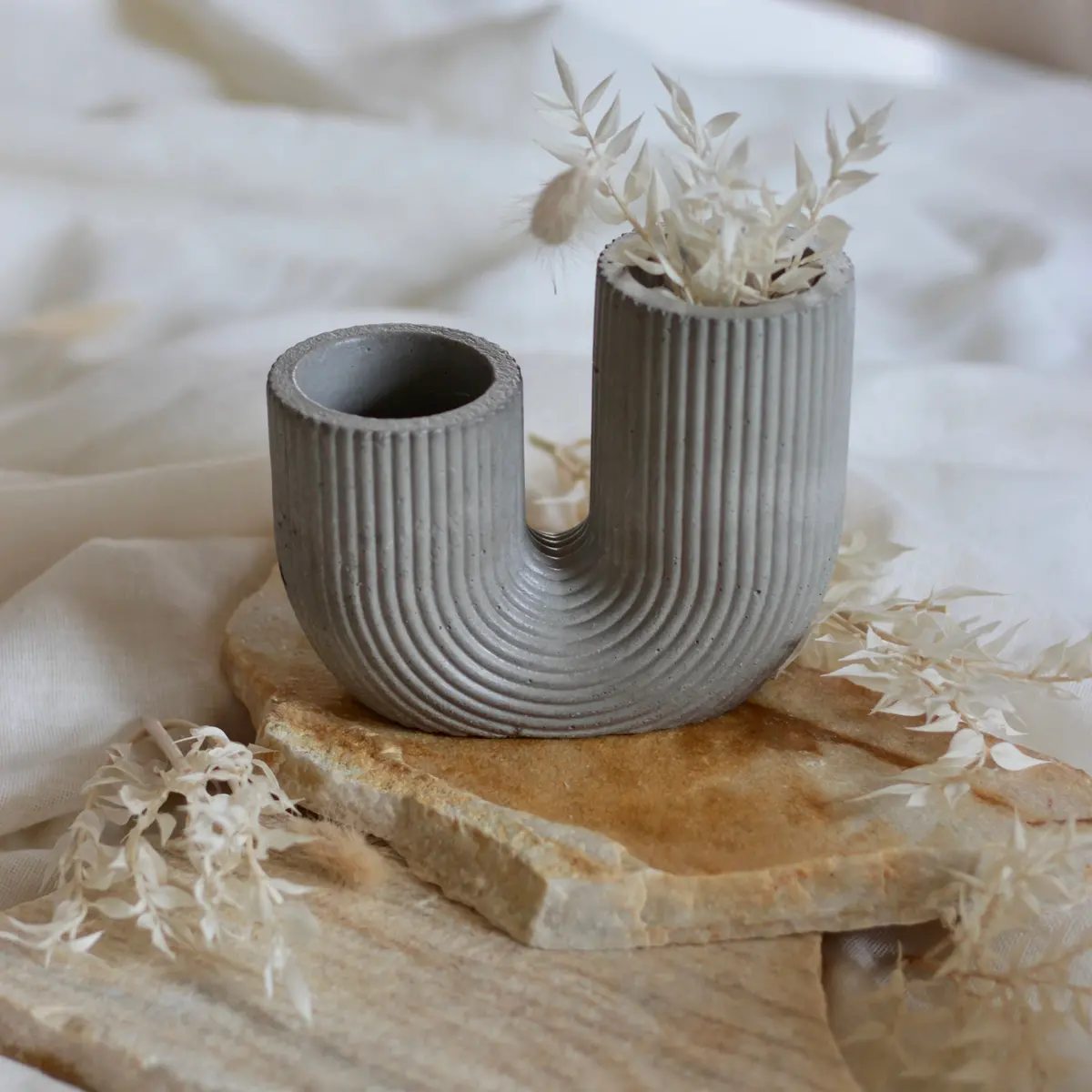 Betonvase „U-Vase Xl“ 1