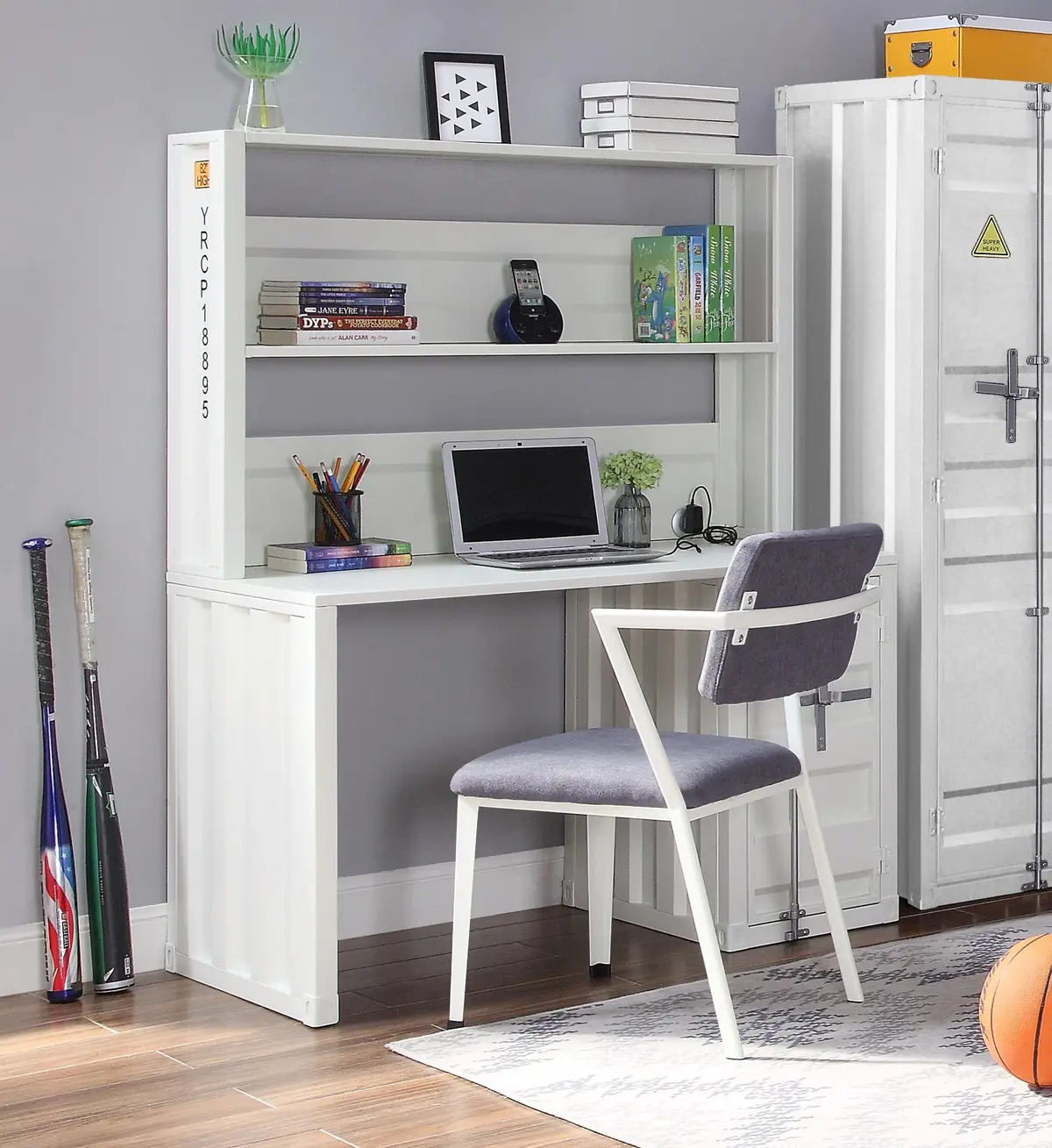 Cargo White Desk & Hutch 1