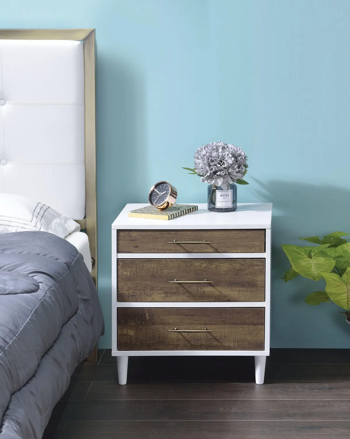 Lurel White & Weathered Oak Accent Table 1