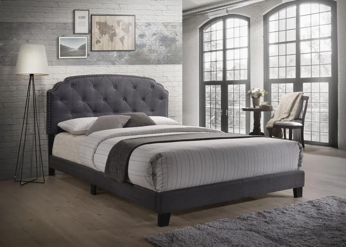 Tradilla Gray Fabric Queen Bed 1