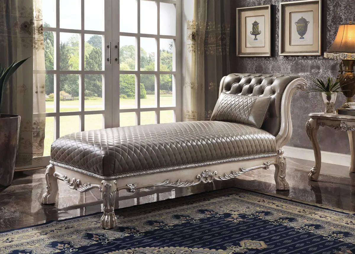 Dresden Vintage Bone White & Pu Chaise W/1 Pillow 1