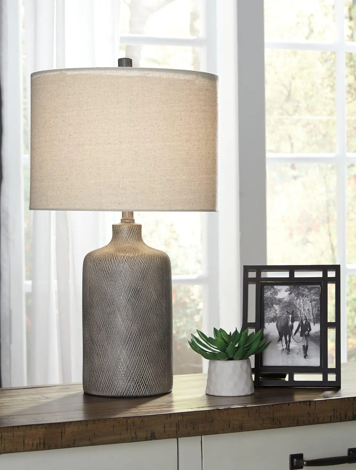 Linus Table Lamp 2