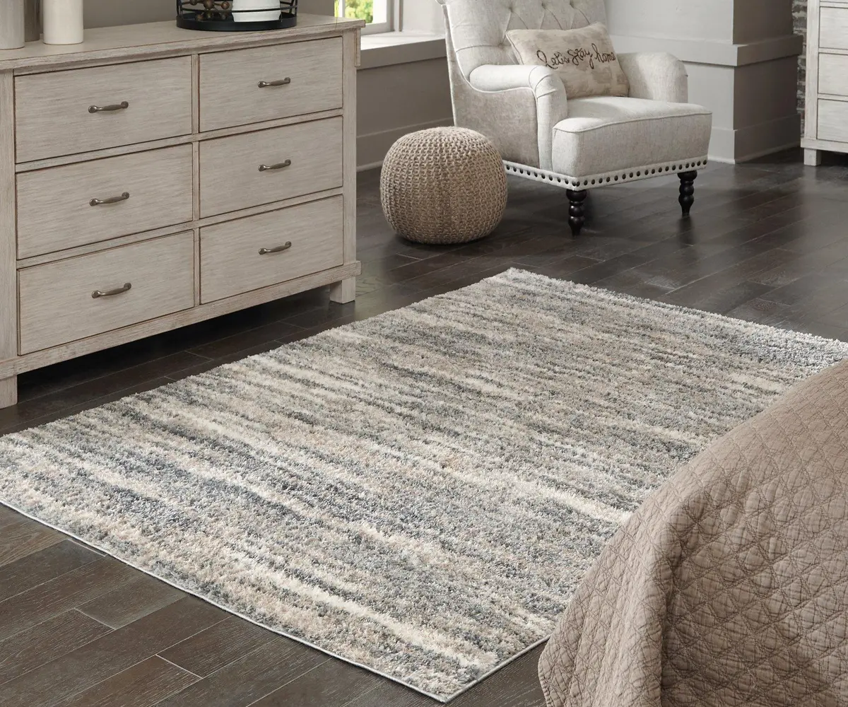 Gizela 7'10" X 10' Rug 2