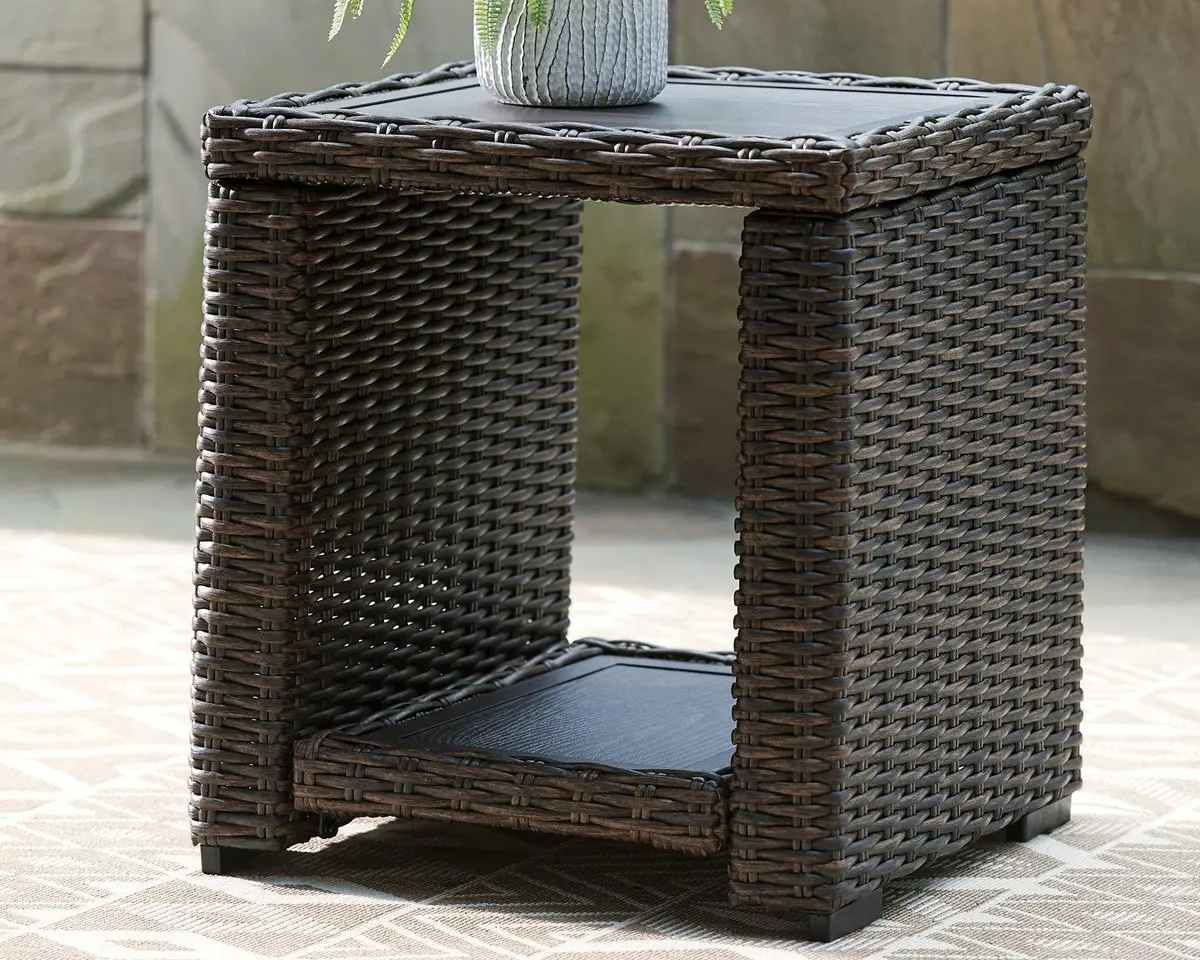 Grasson Lane End Table 1