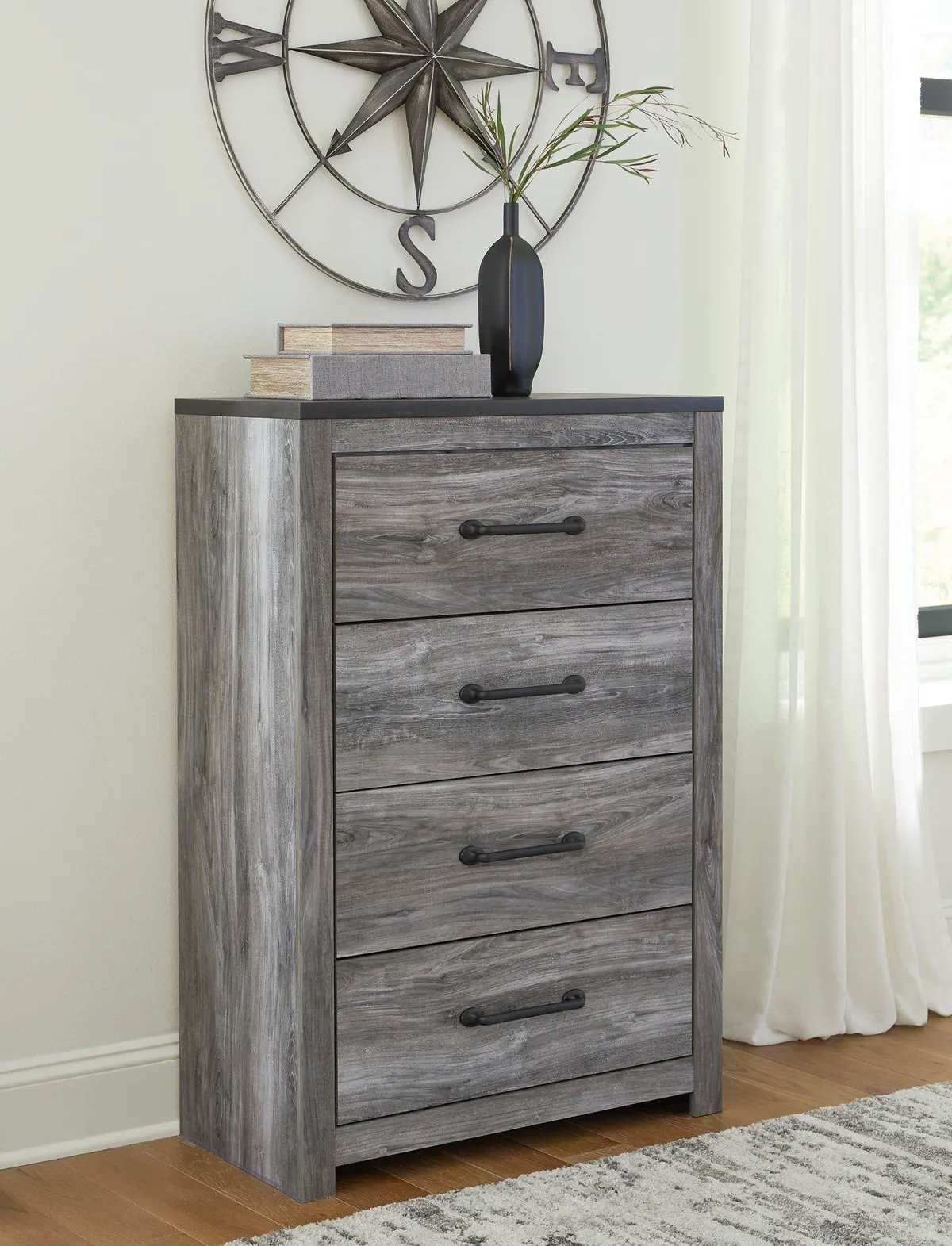 Bronyan Chest Of Drawers 2