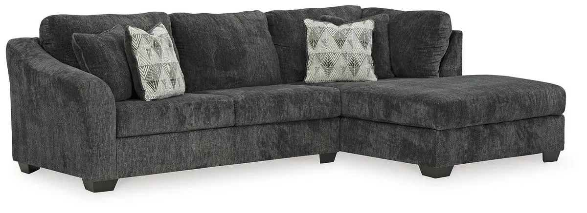 Biddeford 2-Piece Sectional With Chaise 1