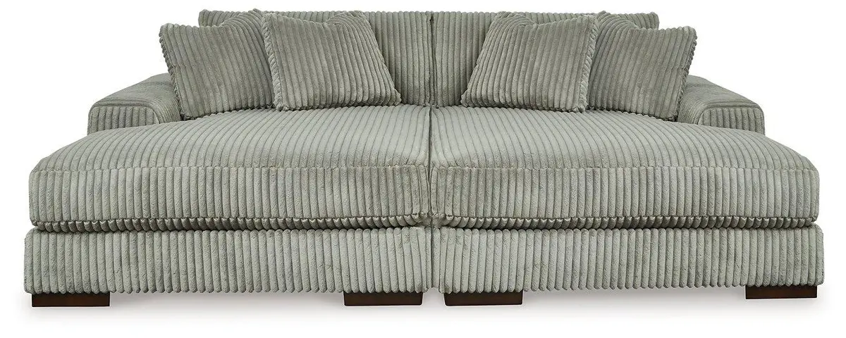 Lindyn Super Chaise 1