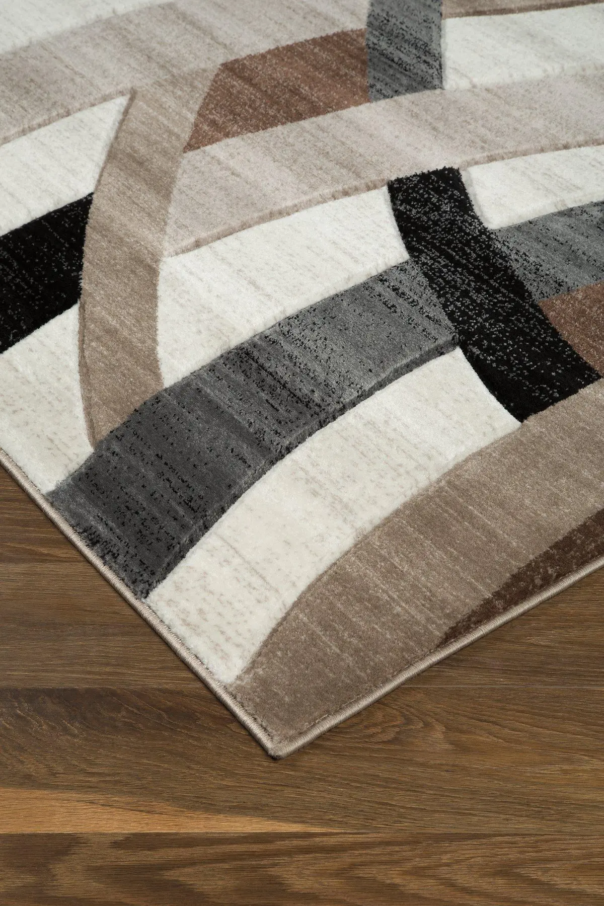 Jacinth 6'6" X 9'6" Rug 2