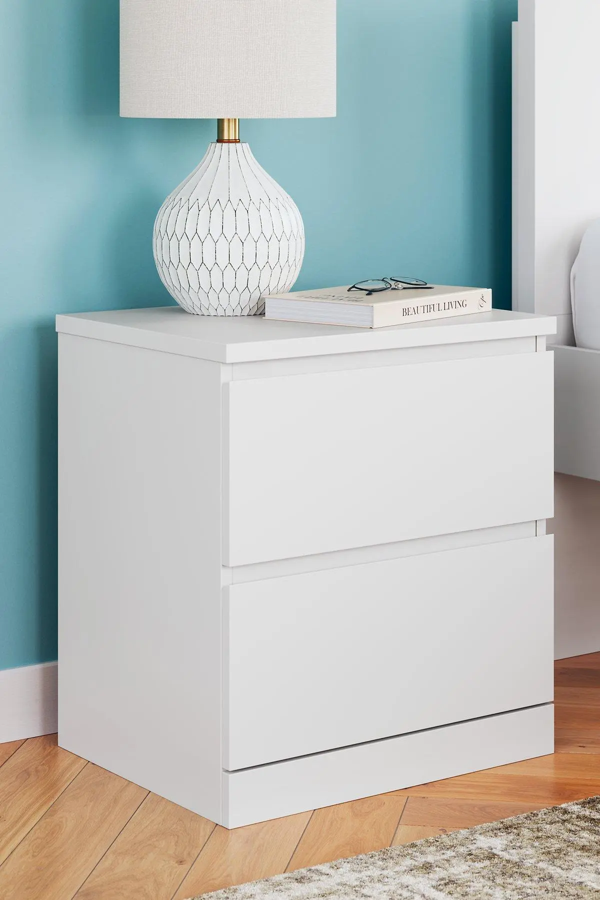 Onita Nightstand 2