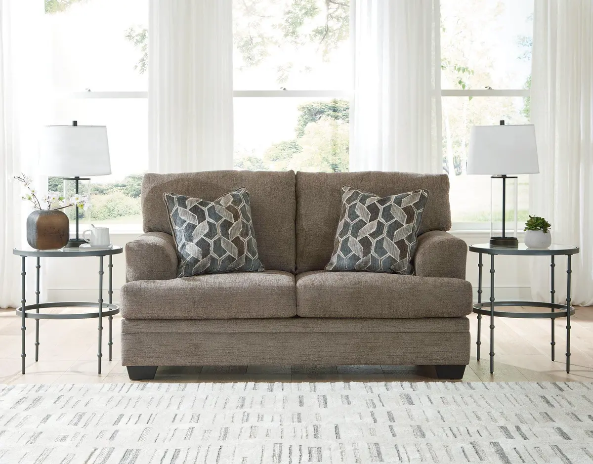 Stonemeade Loveseat 2
