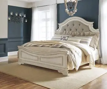 Realyn Bedroom Set 9