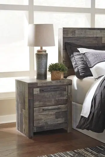 Derekson Nightstand 2