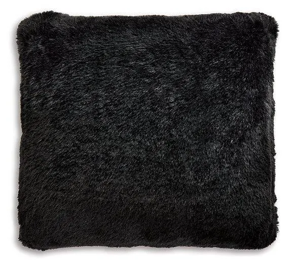 Gariland Pillow 1