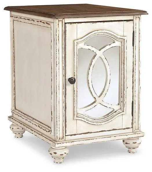 Realyn Chairside End Table 2