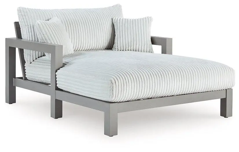 Hurley Park Outdoor Chaise Lounge With Cushion 1