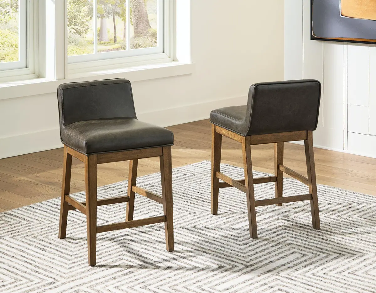 Cabalynn Counter Height Barstool 2