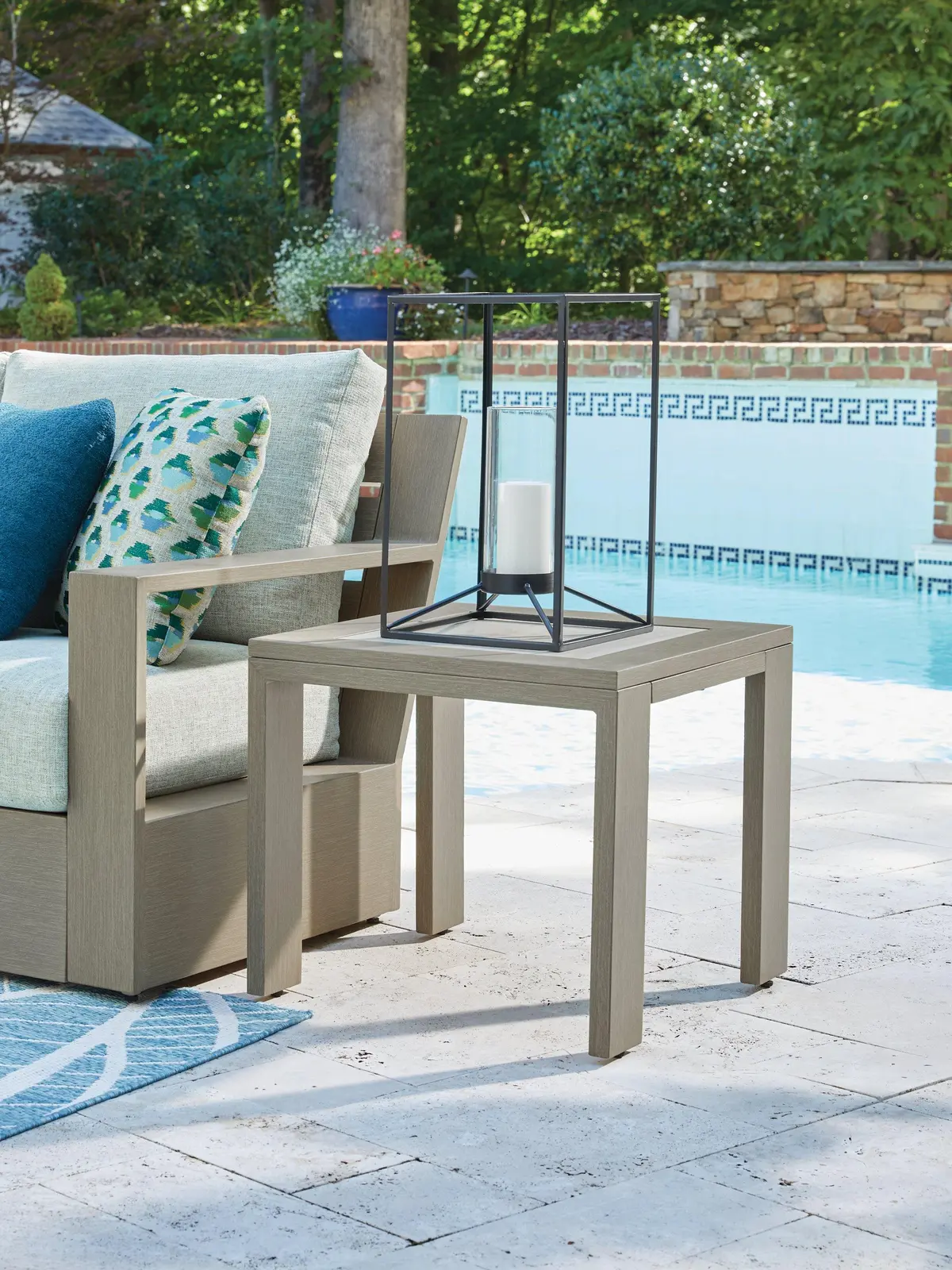 Kimpton Isle Outdoor End Table 2