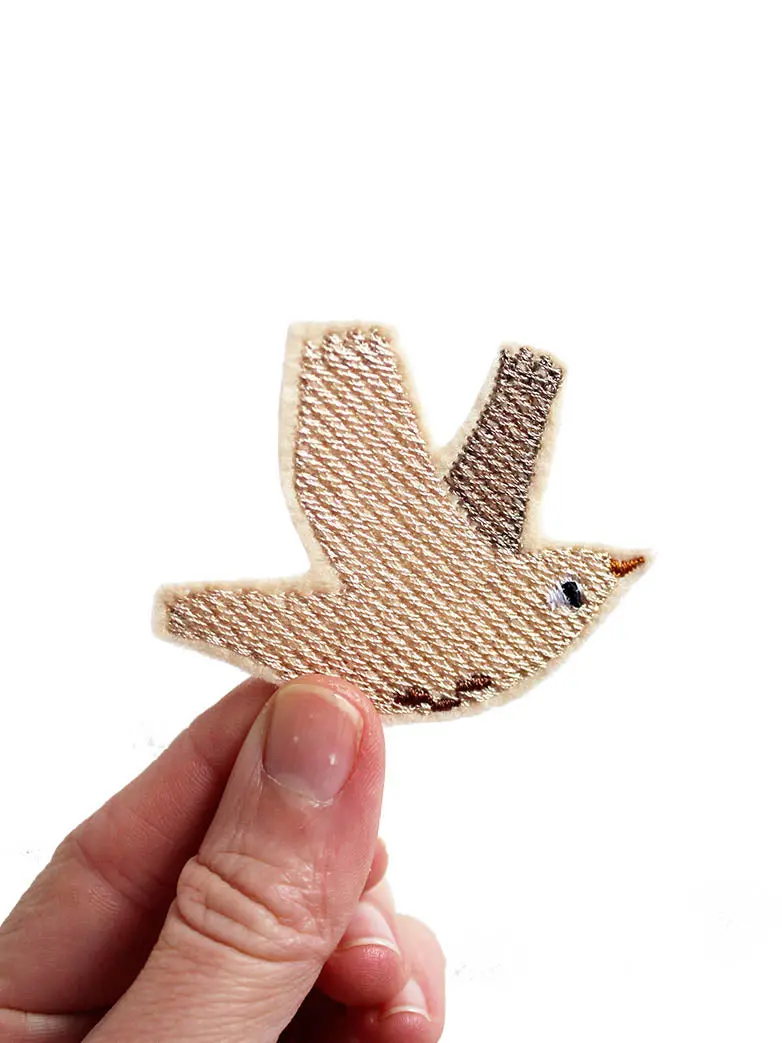 Aufnäher "Großer Beiger Vogel" 1