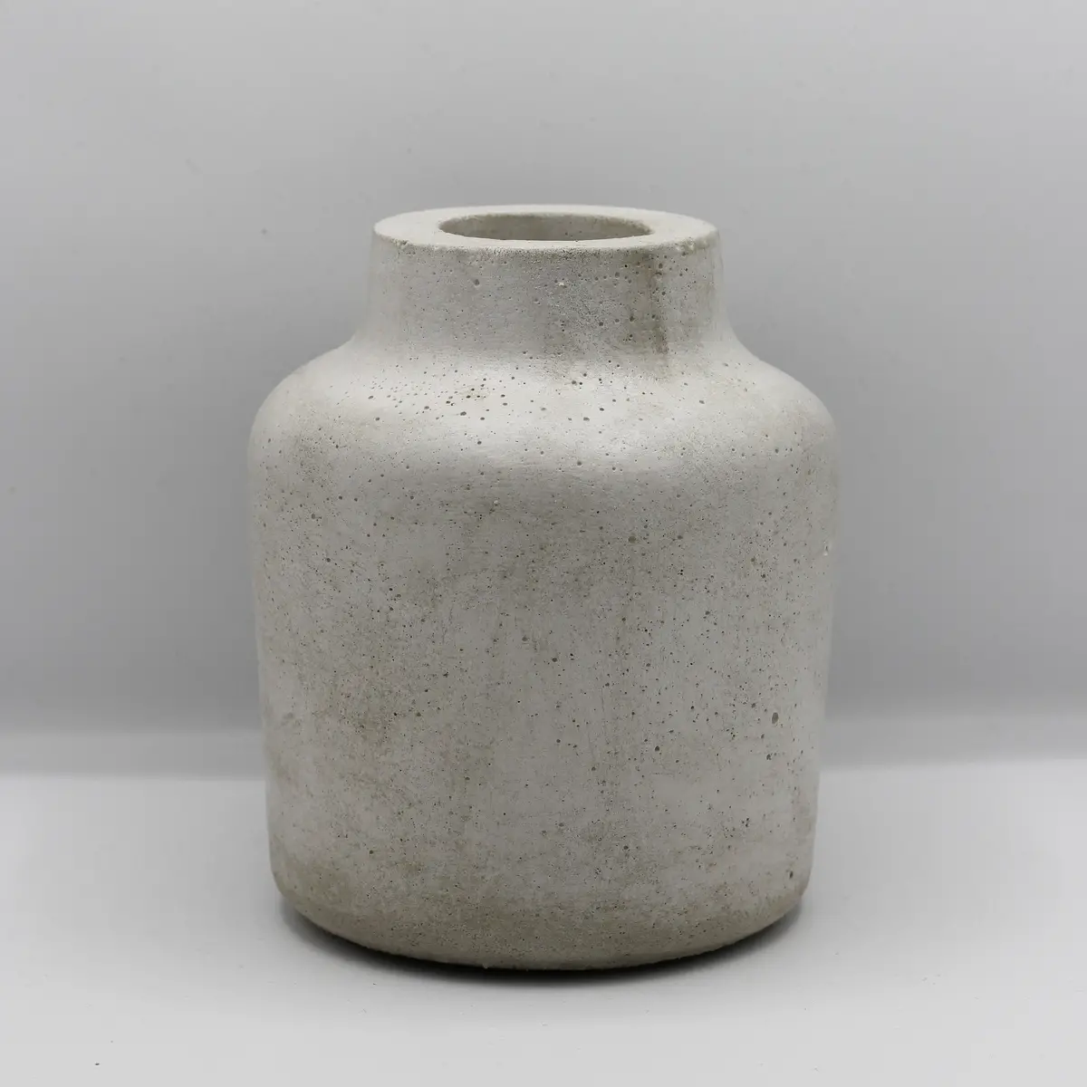 Betonvase ; Vase ; Trockenblumenvase „Bruno“ 1