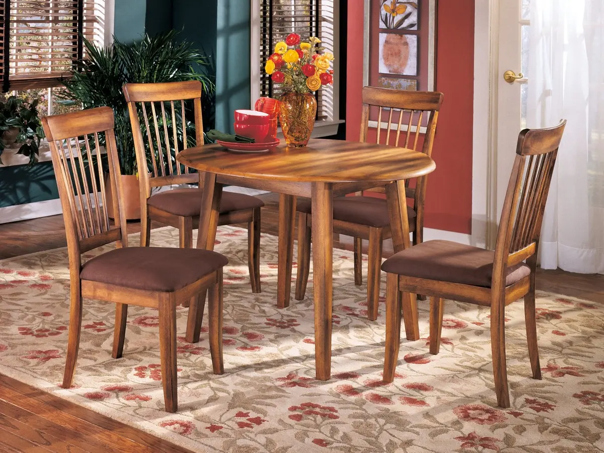Berringer Dining Set 1