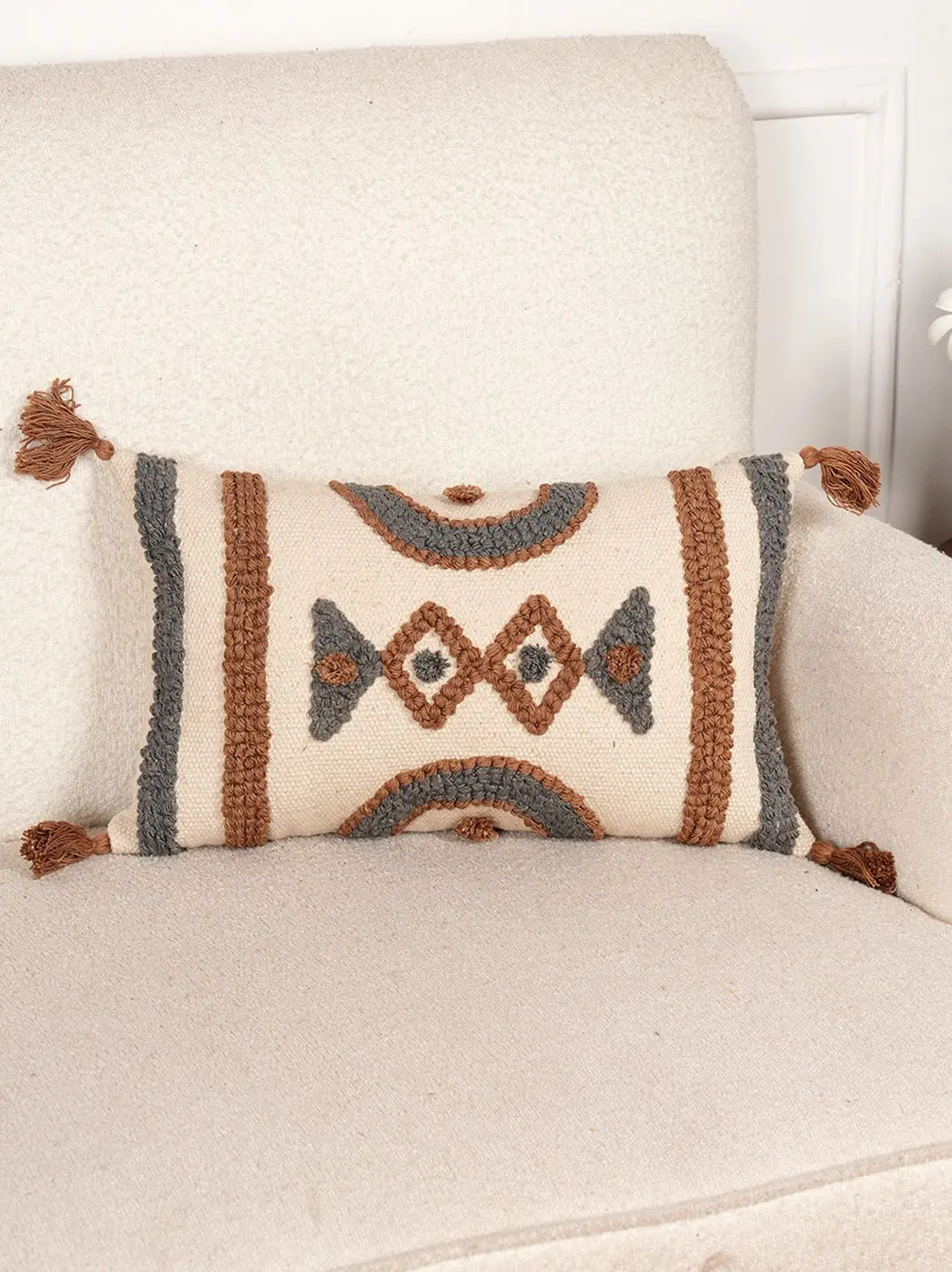 Guthrie - Lumbar Cushion Cover 3