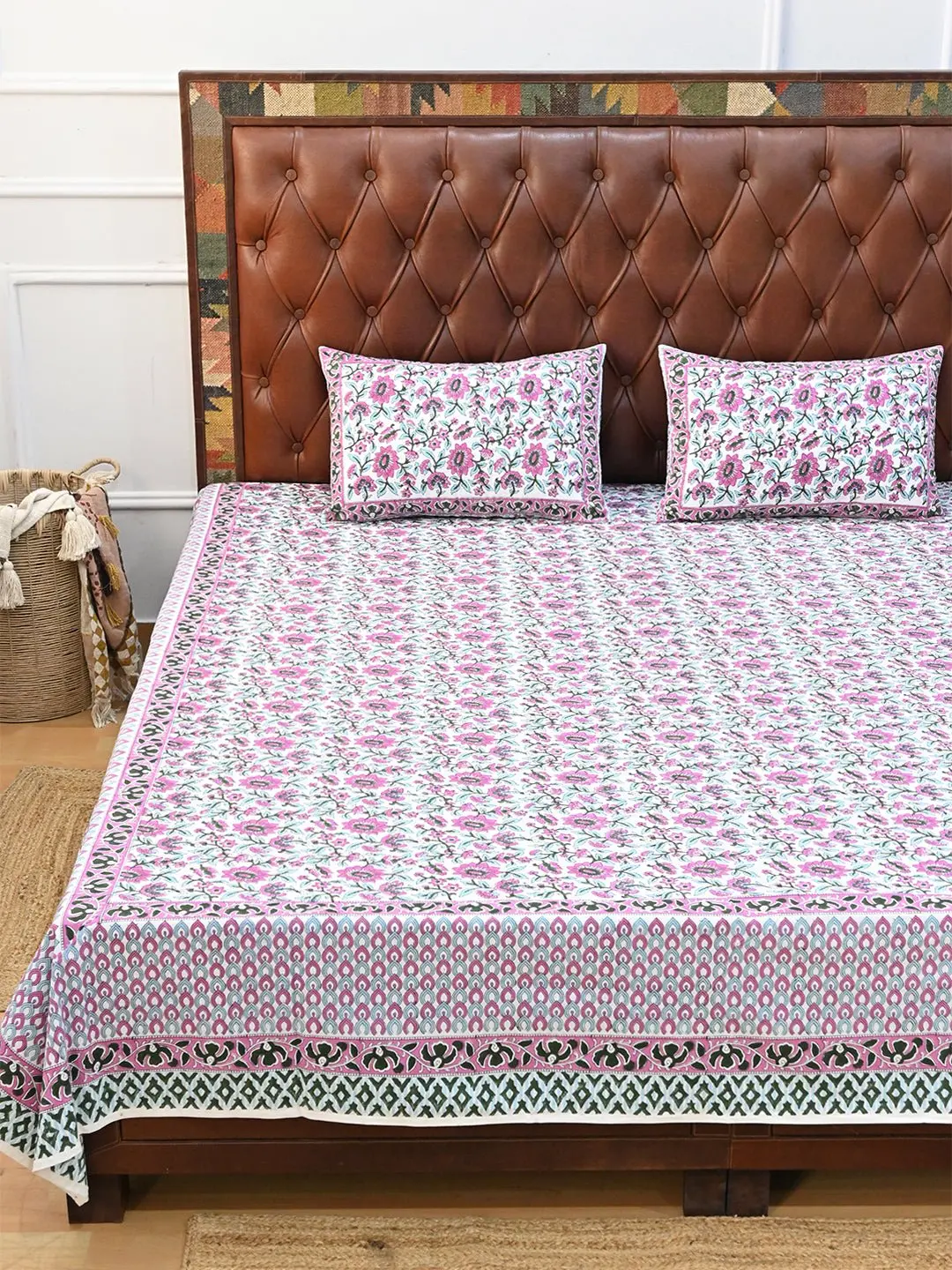 Gulmarg Pink Cotton Printed Double Bedsheet With Pillow 1