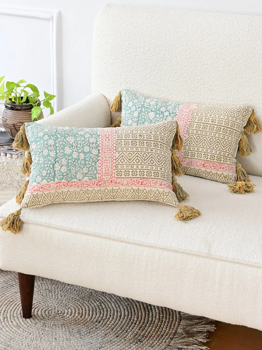 Crocus-Lumbar Cushion Cove 1