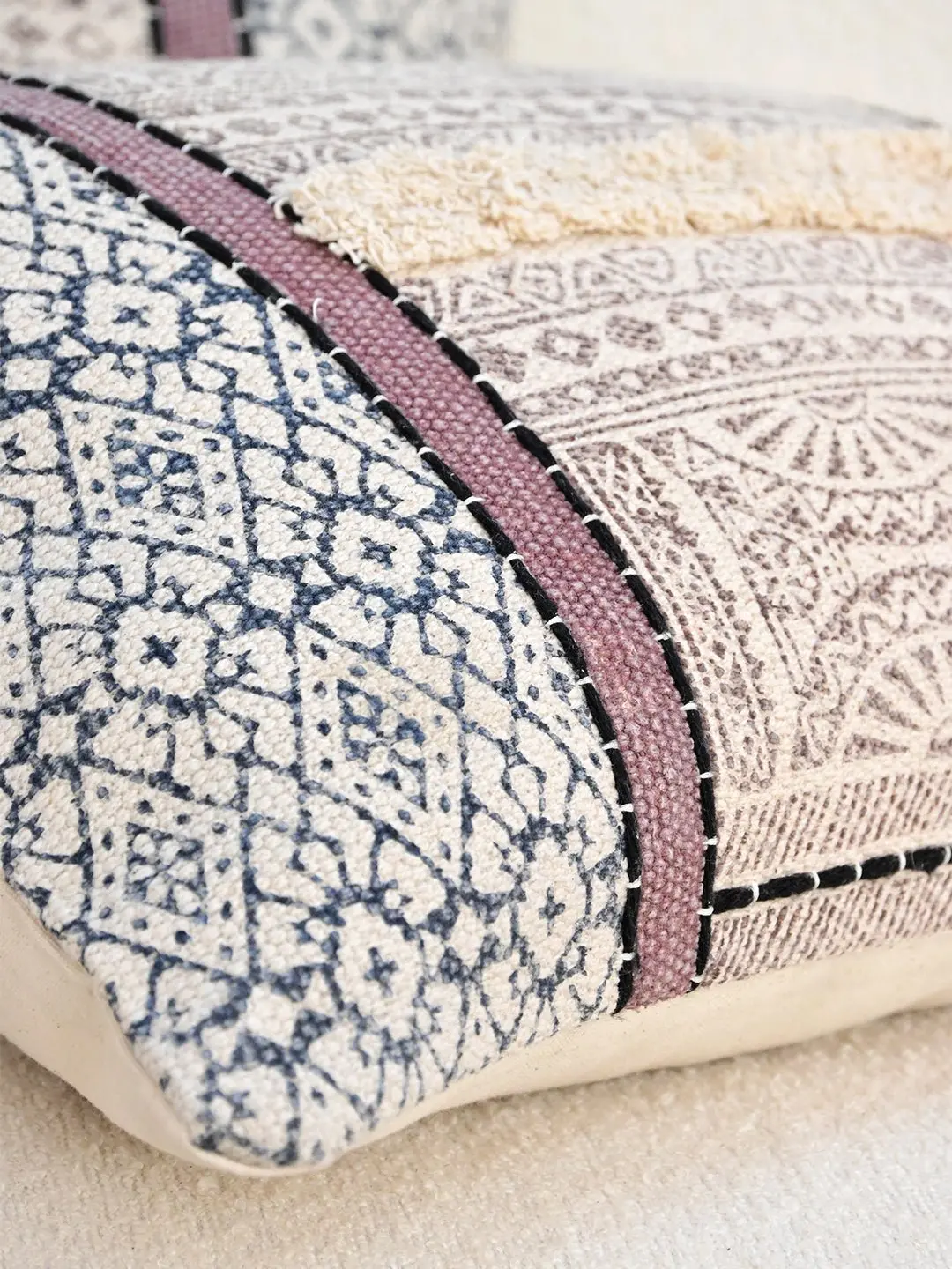 Dainty-Lumbar Cushion Cover 4