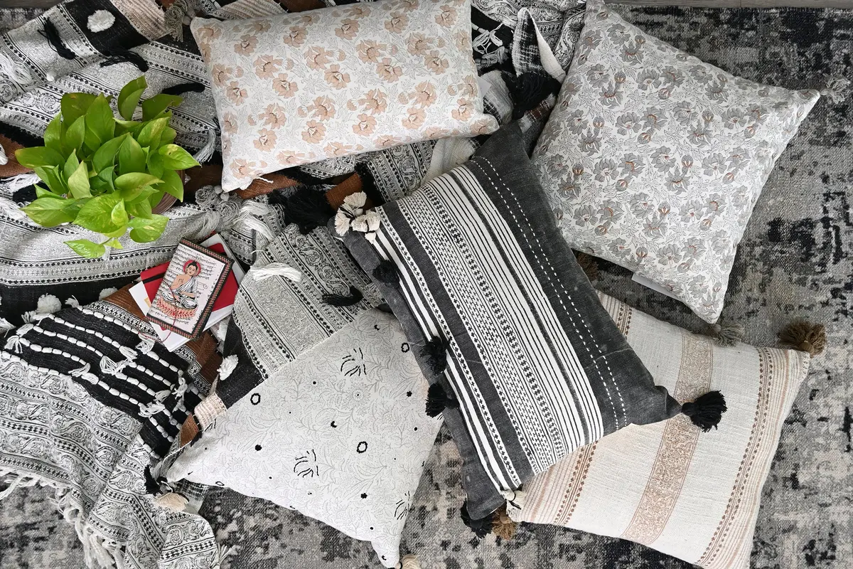 Zemra - Square Cushion Cover 3