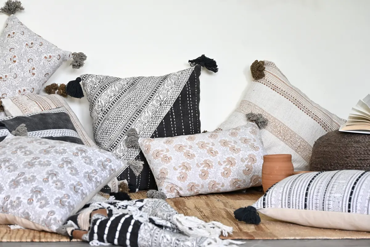 Zemra - Square Cushion Cover 4