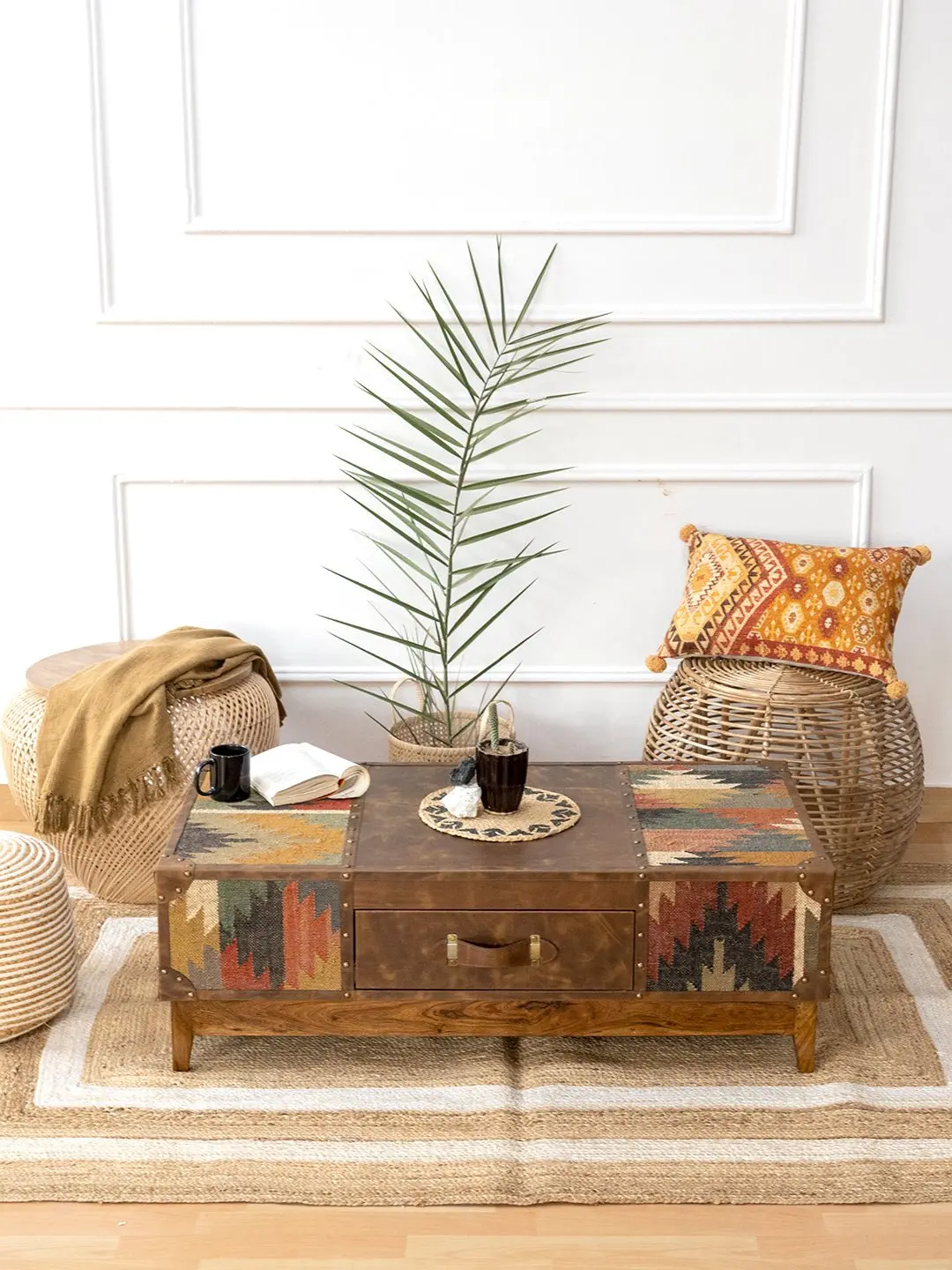 Rampur Coffee Table - Kilim And Leather 1
