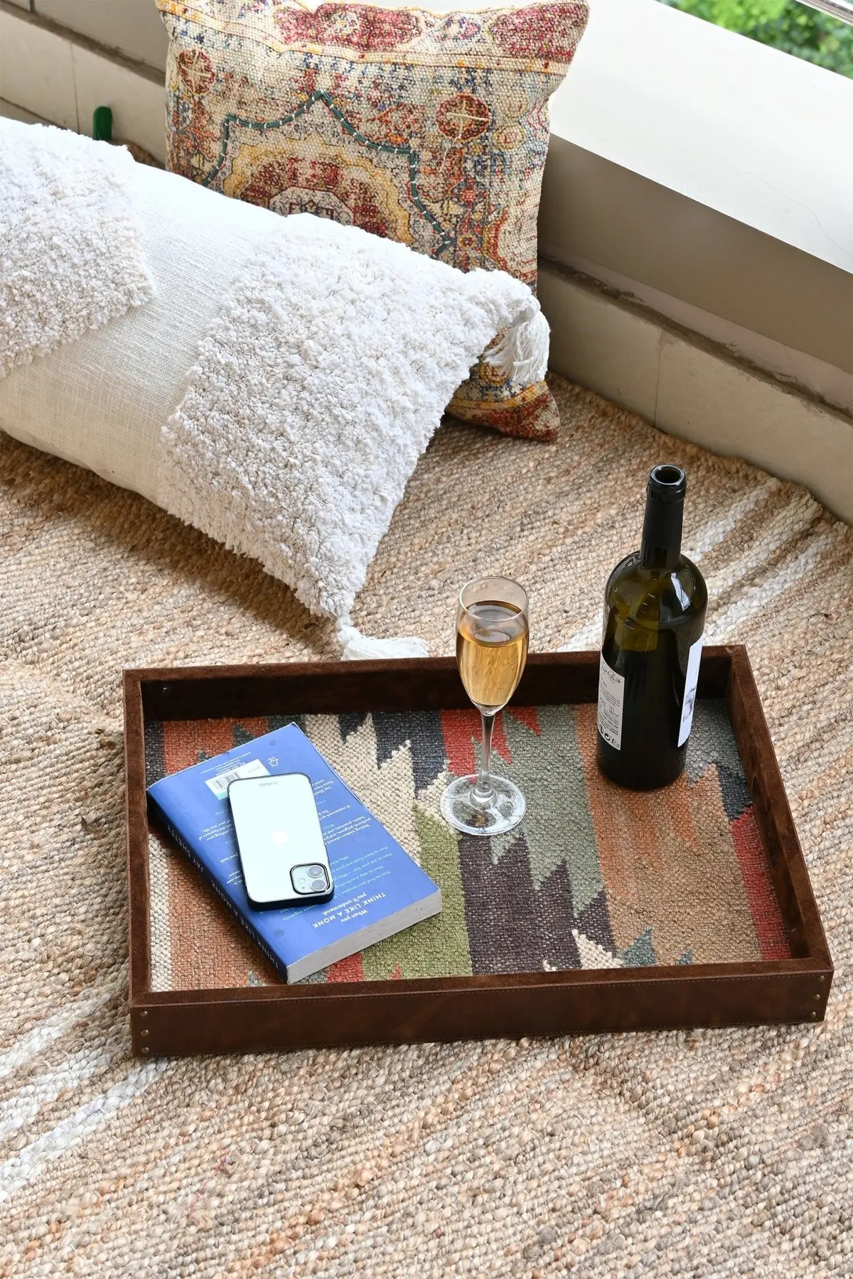 Crimsom - Leather & Kilim Rug Tray 1