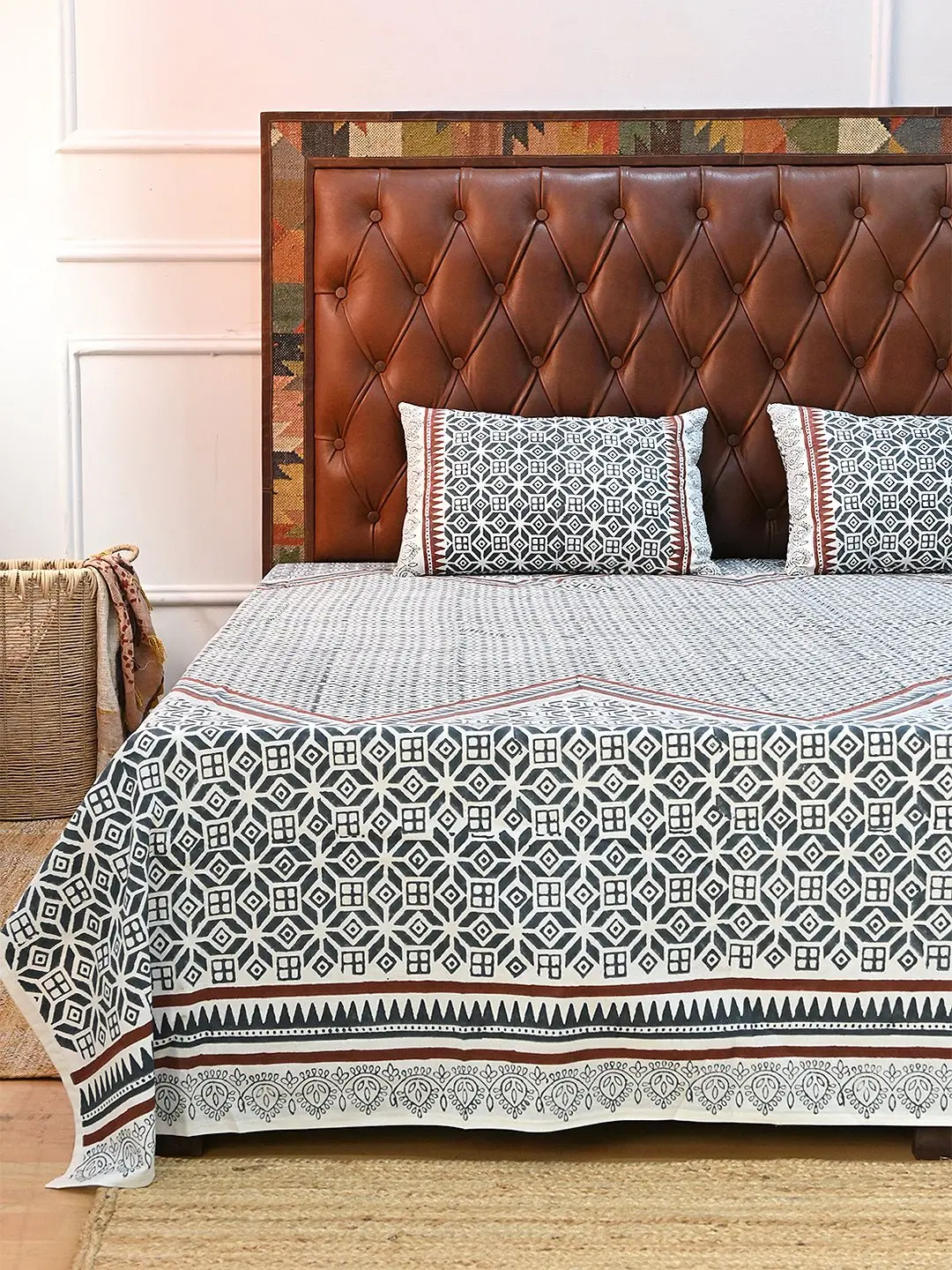 Diamond String Cotton Printed Double Bedsheet With Pillow 1
