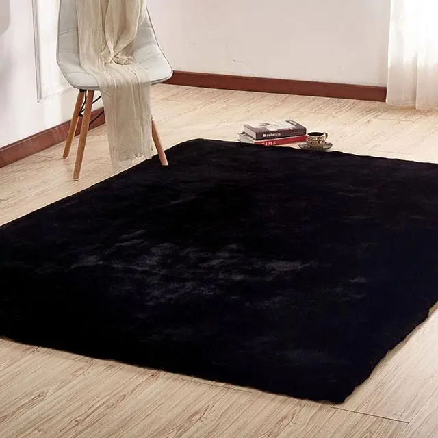 Caparica Black 5' X 7' Area Rug 1