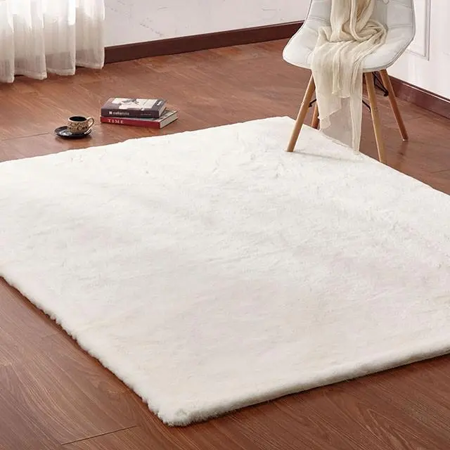 Caparica Off White 5' X 7' Area Rug 1