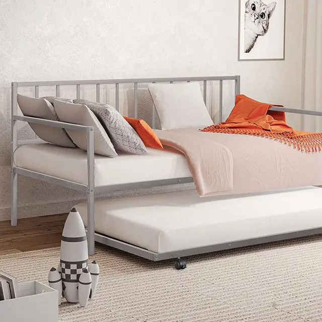 Harmon Metal Daybed 1