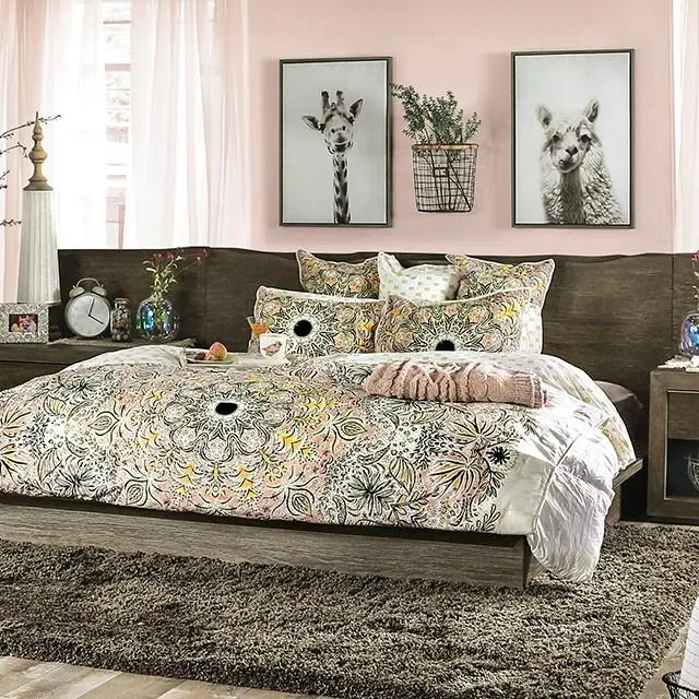 Bridgewater Queen Bed W/ Panels 1