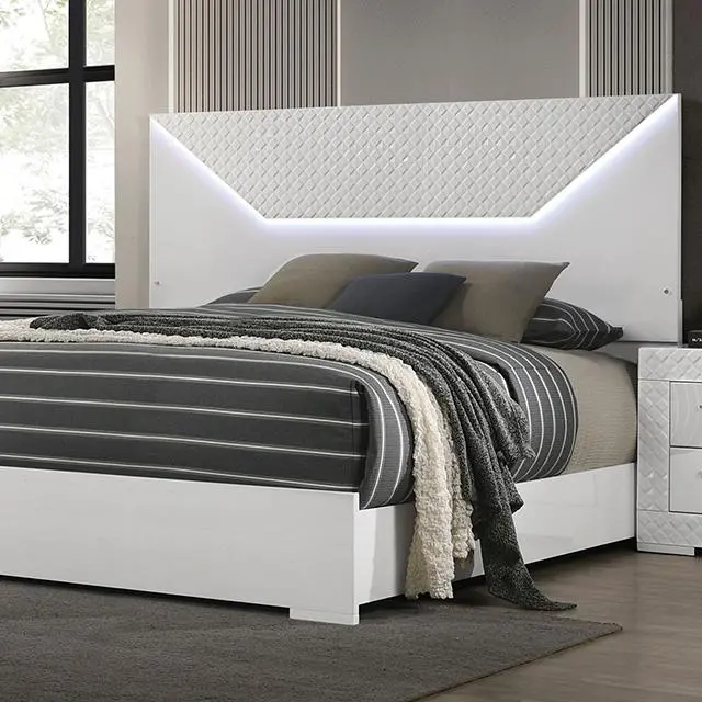 Whitby E.King & Queen Bed 1