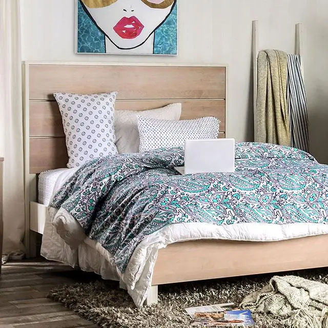 Roseburg Queen Bed 1