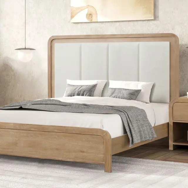 Handforth E.King & Queen Bed 1