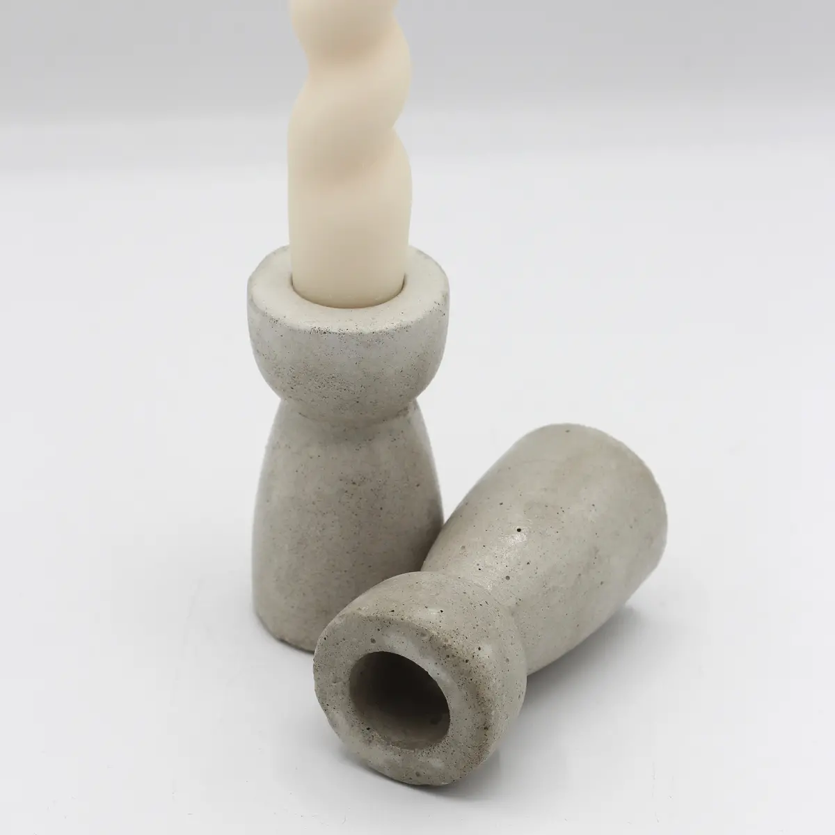 Beton Kerzenständer "Belle" 1