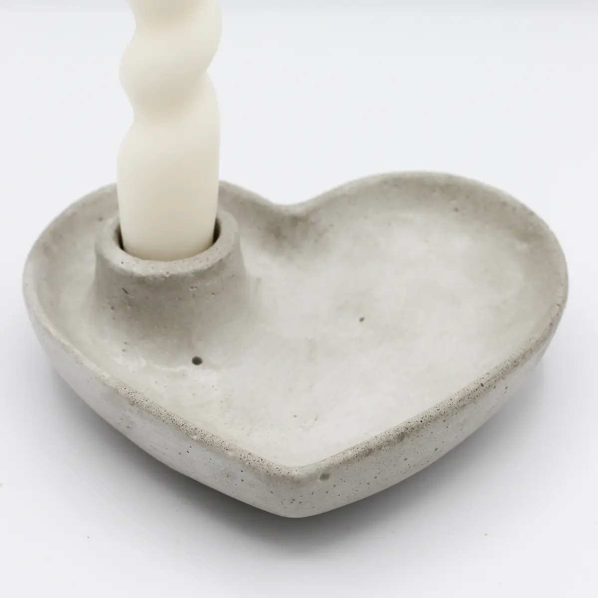 Beton Kerzenständer „Herz“ 1