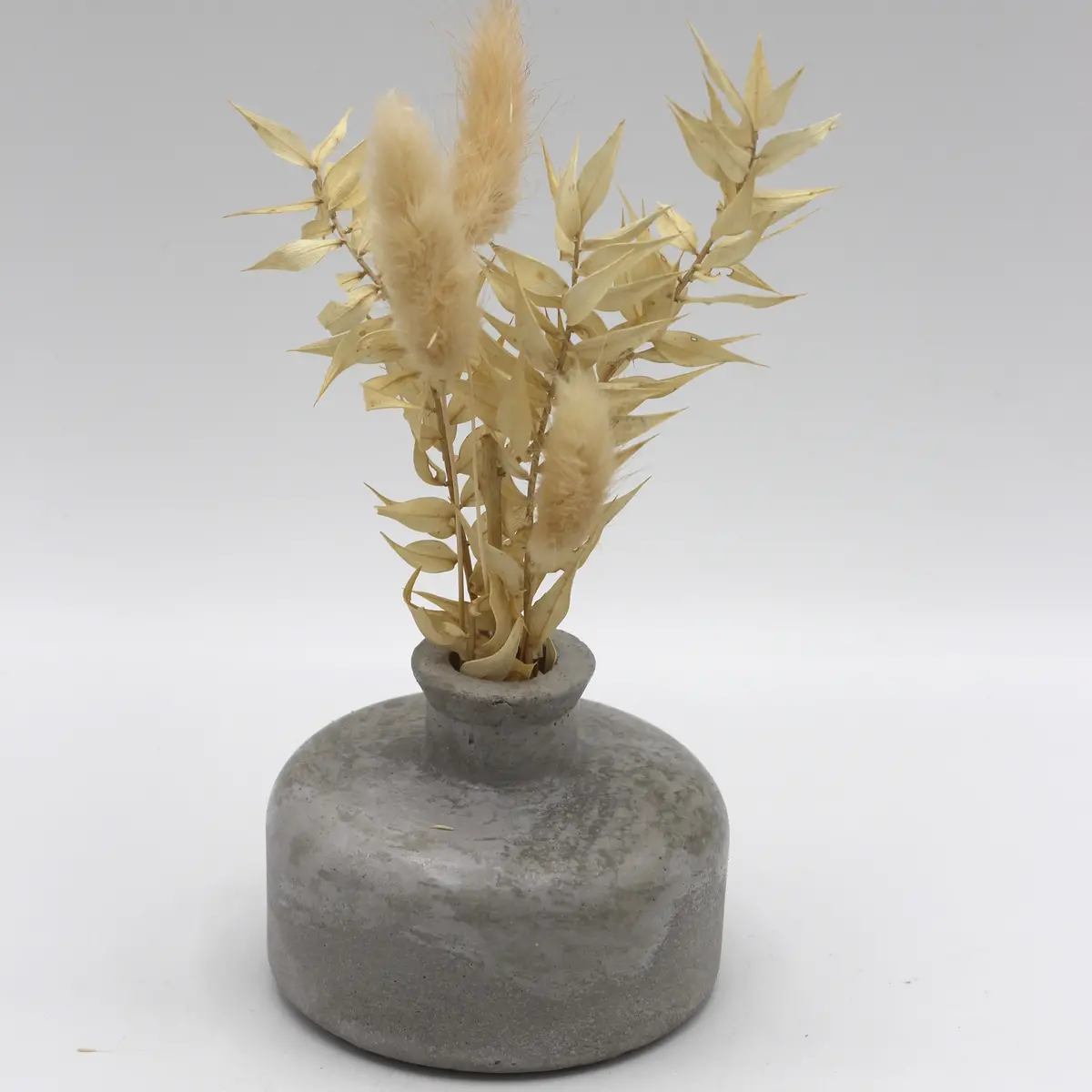 Betonvase; Vase ; Trockenblumenvase ; Rund ; Flach ; Tintenfass 2